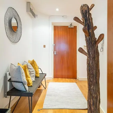 Boutique Harbour Apart - Football Table And Balcony Apartment
