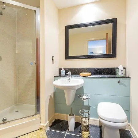 Boutique Harbour Apart - Football Table And Balcony 公寓 布里斯托