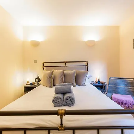 Apartment Boutique Harbour Apart - Football Table And Balcony Bristol